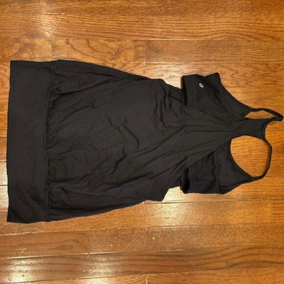Lululemon tank - bra attached to the tank - Picture 3 of 3